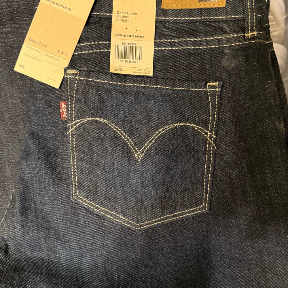 Levi's Indigo Denim Jeans with Contrast Stitching